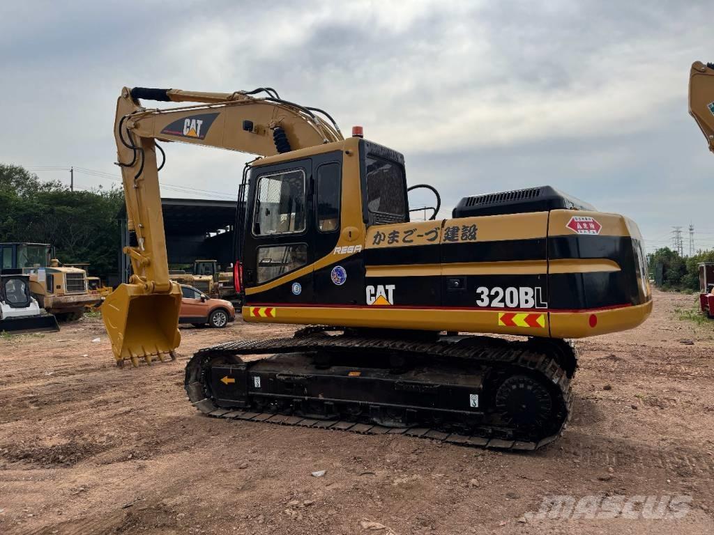 CAT 320B Rupsgraafmachines