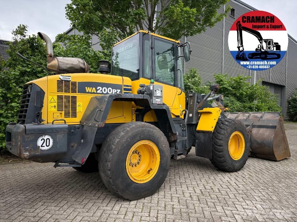 Komatsu WA 200 PZ-6 Wielladers