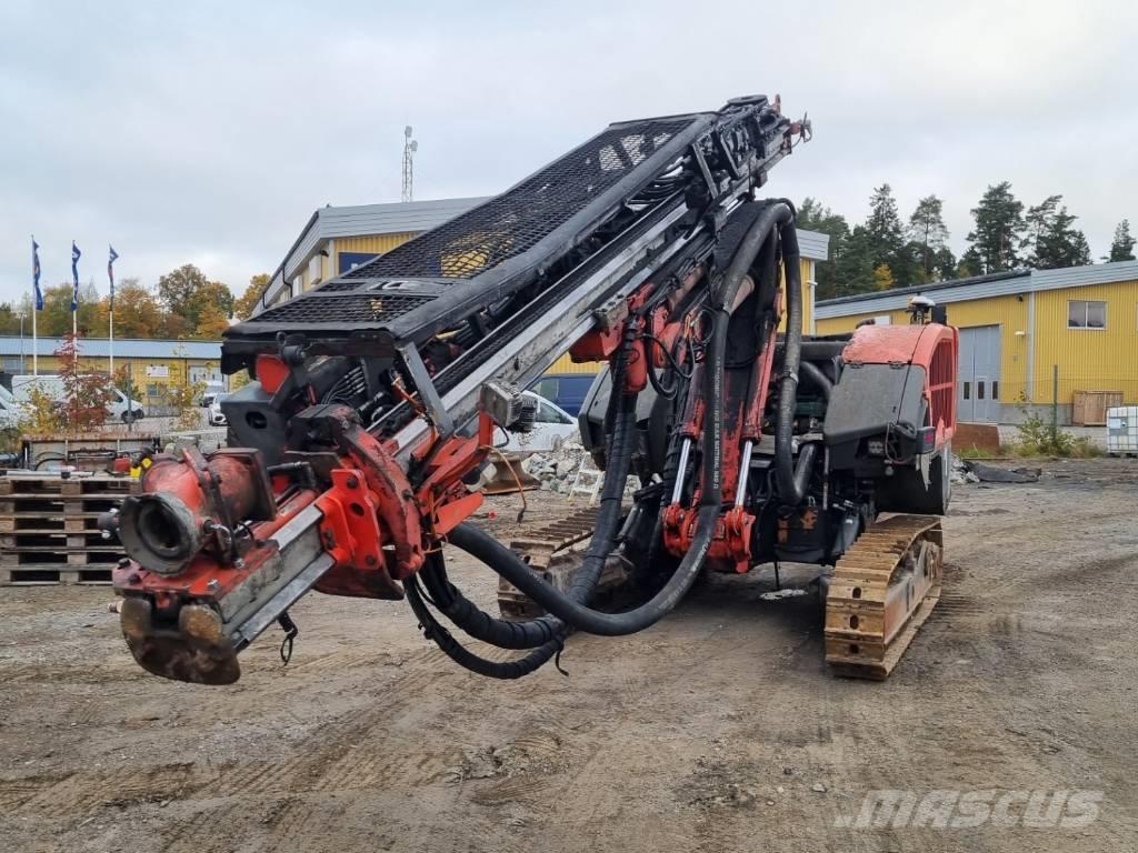 Sandvik Dino DC400Ri Surface drill rigs