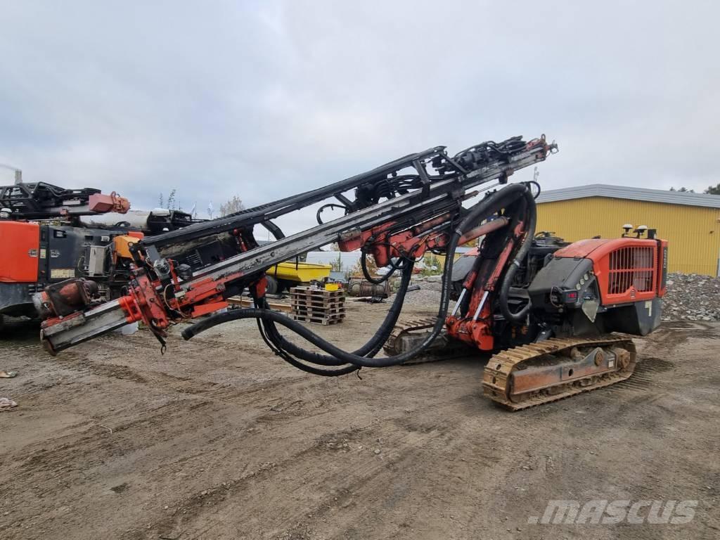 Sandvik Dino DC400Ri Surface drill rigs