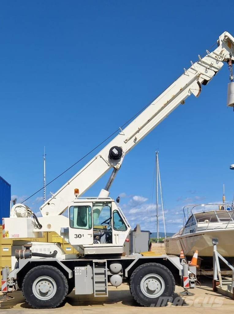 Terex A 300 Ruw terrein kranen