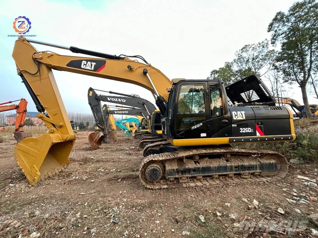 CAT 326 D Rupsgraafmachines