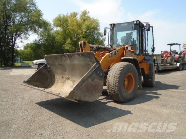 CASE 721 F Wielladers