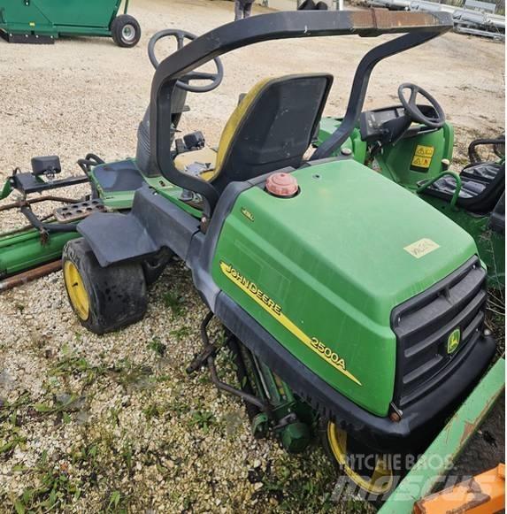John Deere 2500 A Greensmaaier