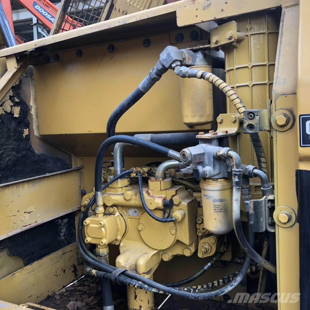 CAT 320 C Rupsgraafmachines