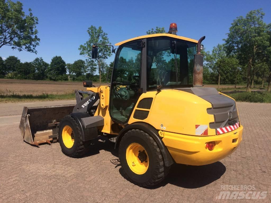Volvo L 25 F Wielladers
