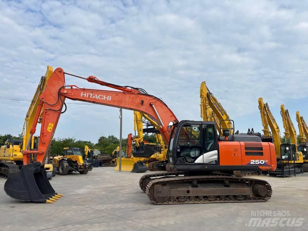 Hitachi ZX 250 LC-6 Rupsgraafmachines