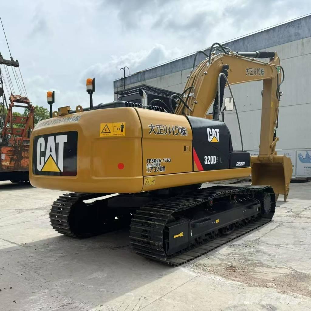 CAT 320 D2 Rupsgraafmachines