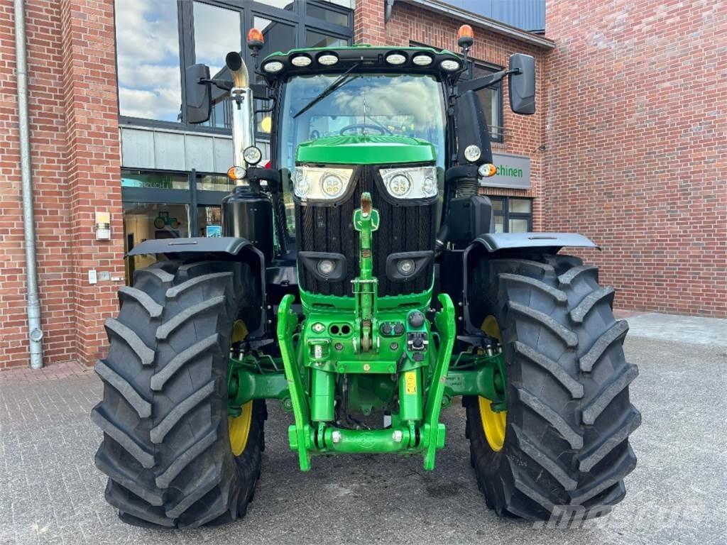 John Deere 6250R Tractoren