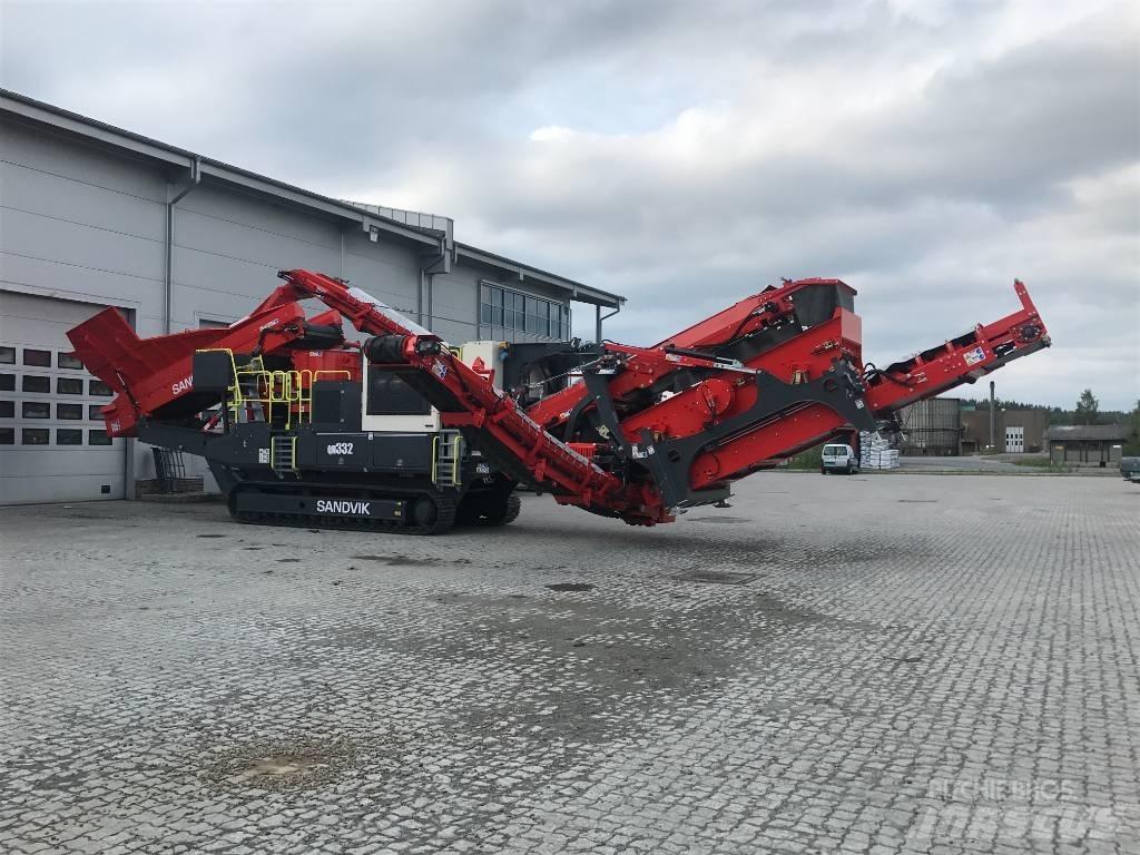 Sandvik QH 332 DDHS Mobile crushers