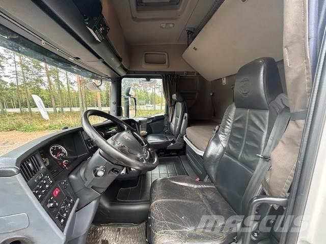 Scania R-serie Bakwagens met gesloten opbouw