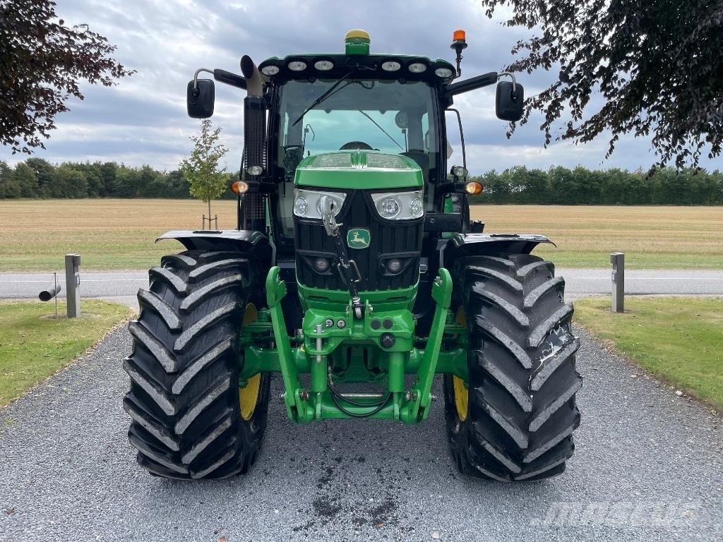John Deere 6150R Tractoren