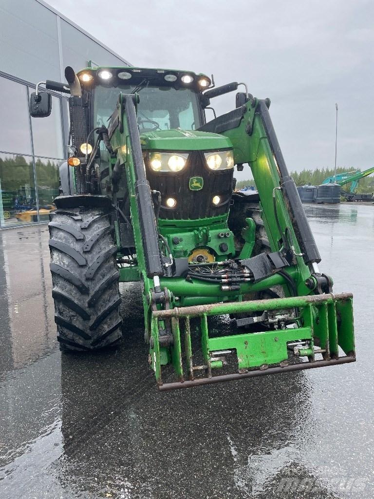 John Deere 6140R Tractoren