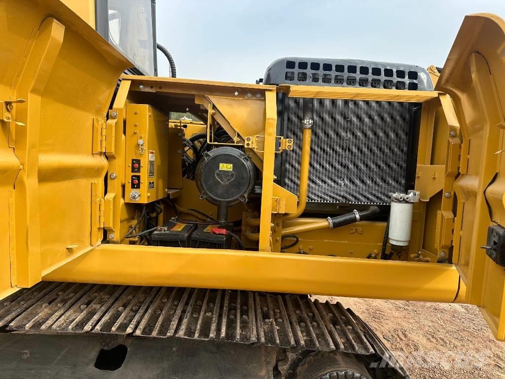 CAT 320 B Rupsgraafmachines