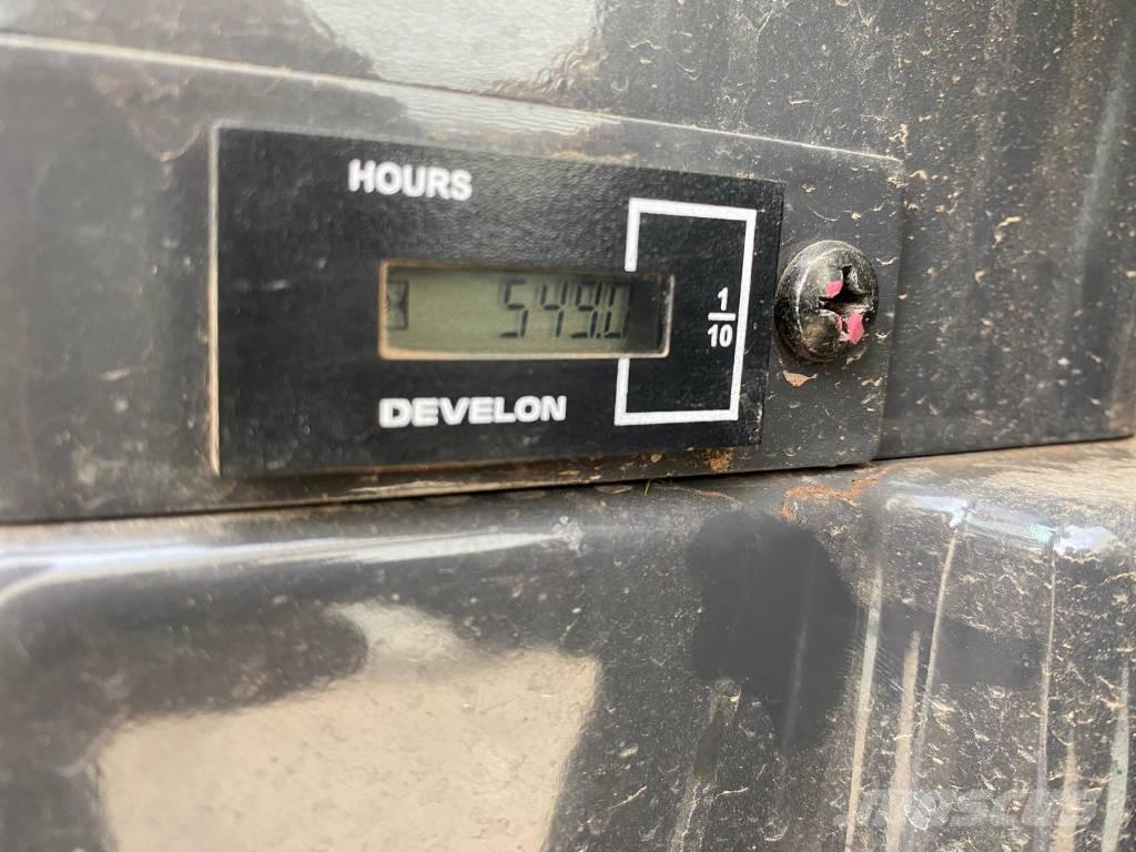 Develon DX 27 Z-7 Minigraafmachines < 7t