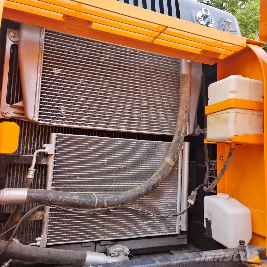 Hyundai 220LC-9S Rupsgraafmachines