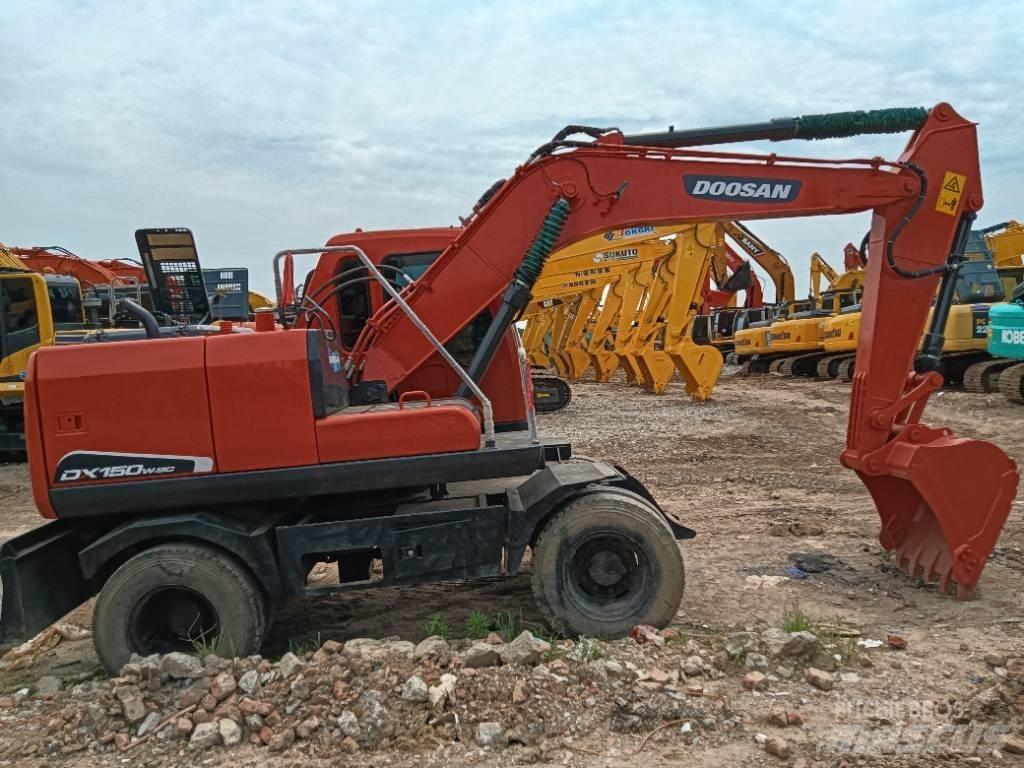 Doosan DH 150 W-7 Rupsgraafmachines