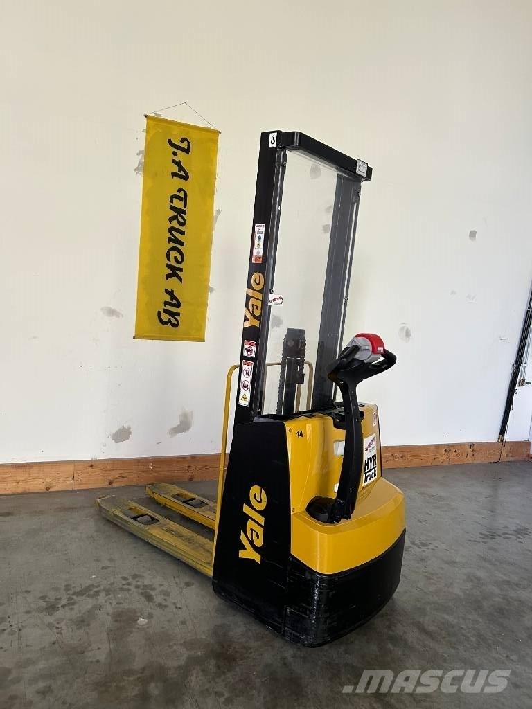 Yale MS 10 E Meeloop stapelaar