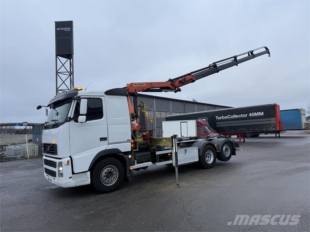 Volvo FH13 6X2 Vlakke laadvloer met kraan