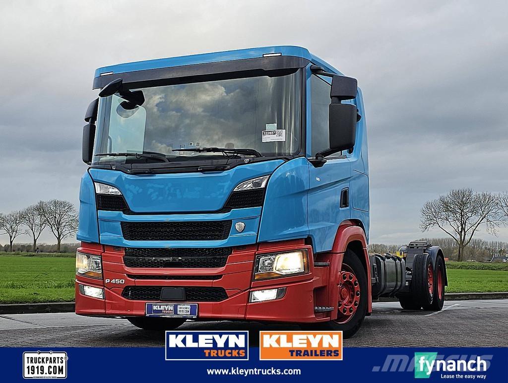 Scania P450 Chassis met cabine