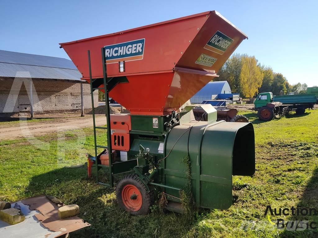 Richiger R6 E Voermachines