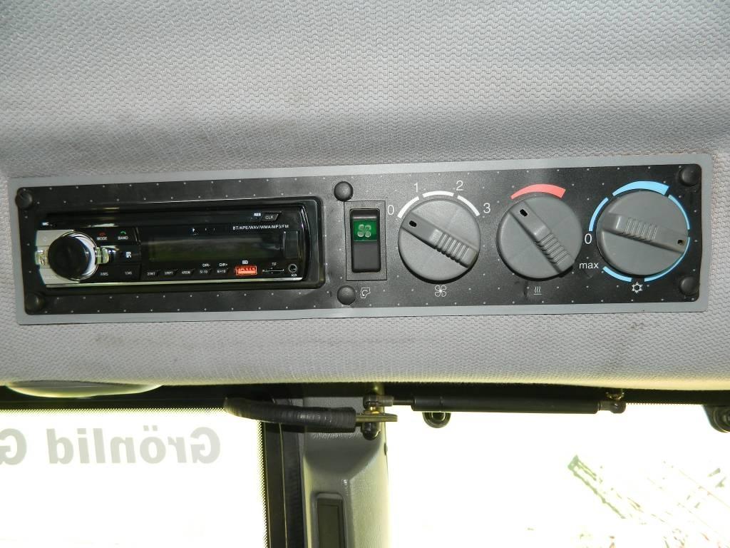 Valtra T 140 Tractoren
