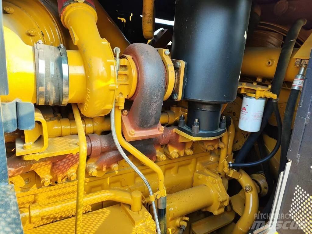 Shantui SD 22 Rupsdozers