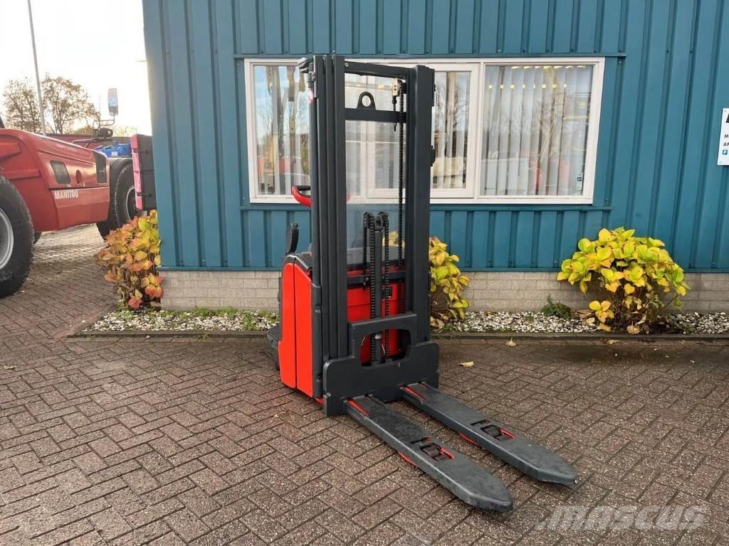 Linde L16AP Meeloop stapelaar