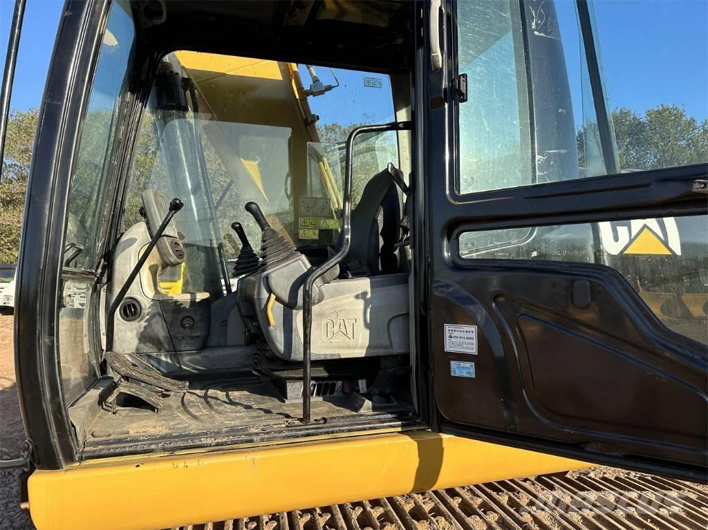 CAT 320 D L Rupsgraafmachines
