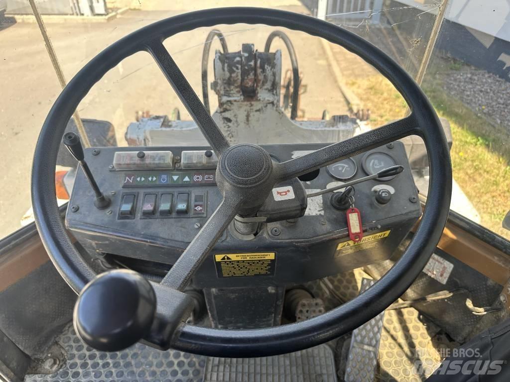 Schaeff SKL 832 Wielladers