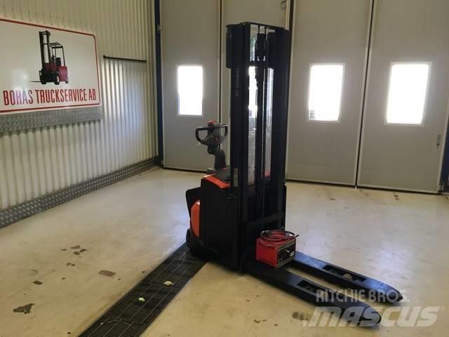 Toyota SWE 120 L Meeloop stapelaar