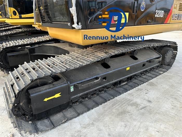 CAT 320 D2L Rupsgraafmachines