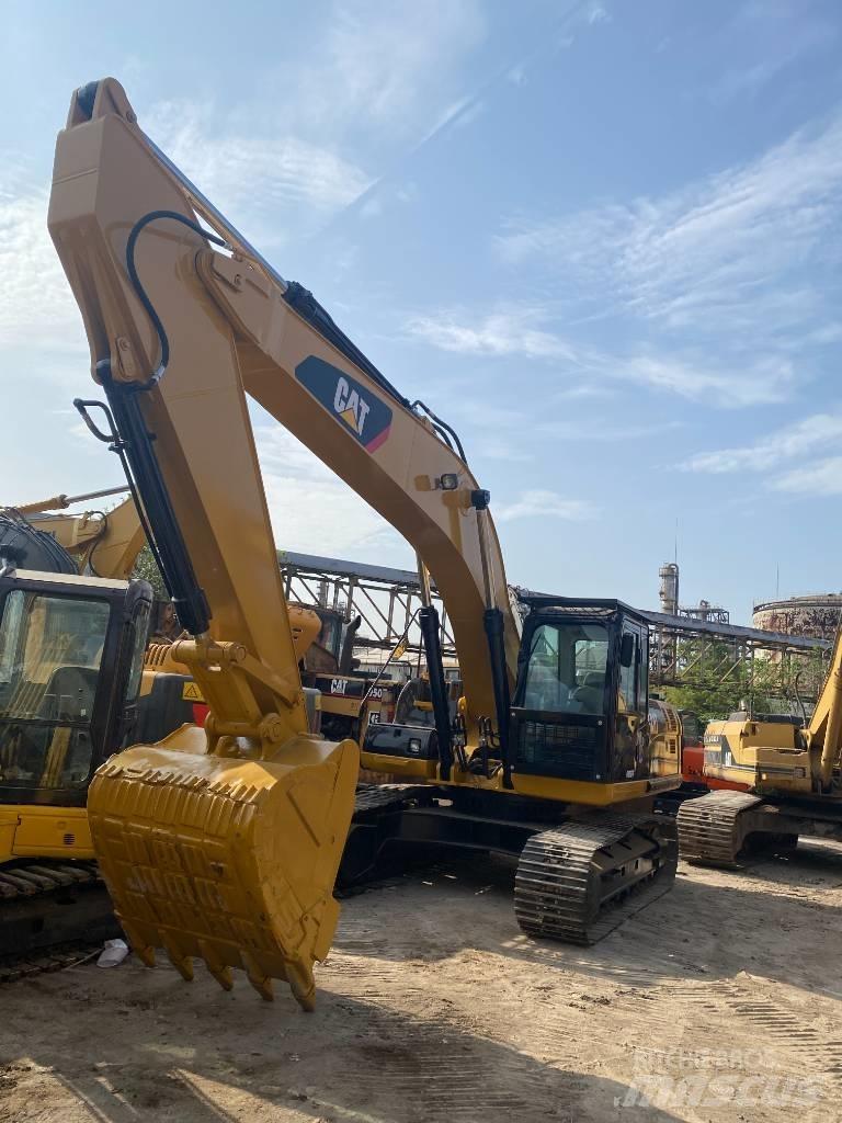 CAT 330 D Rupsgraafmachines