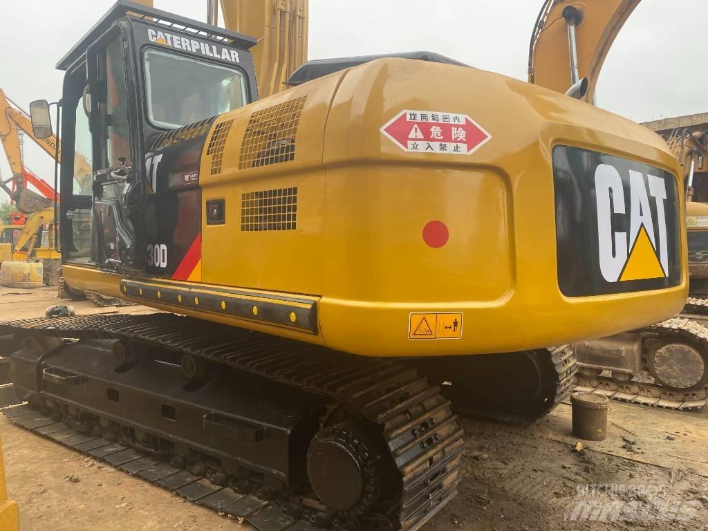 CAT 330 D Rupsgraafmachines