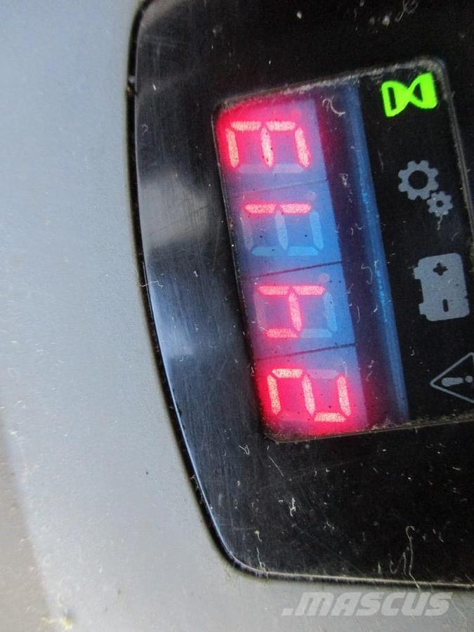 Toyota LPE250 Pallettruck met meerij platform