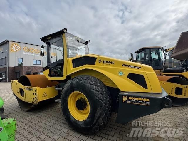Bomag BW 213 D -5 Trilrolwalsen