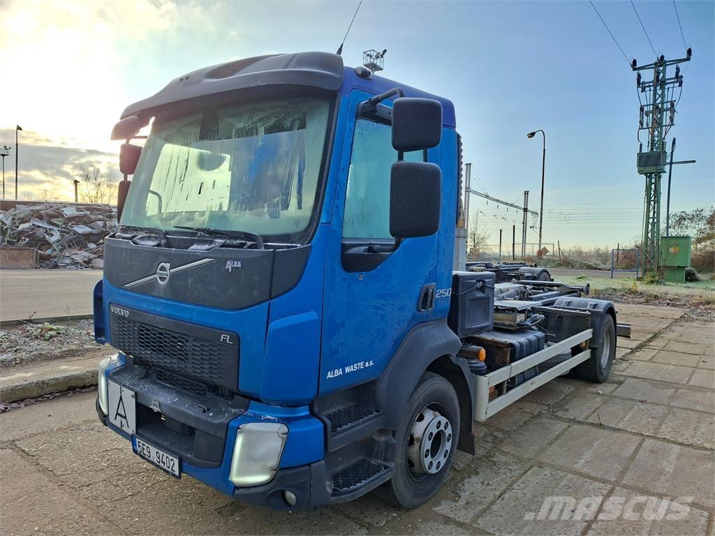 Volvo FL 250 Chassis met cabine