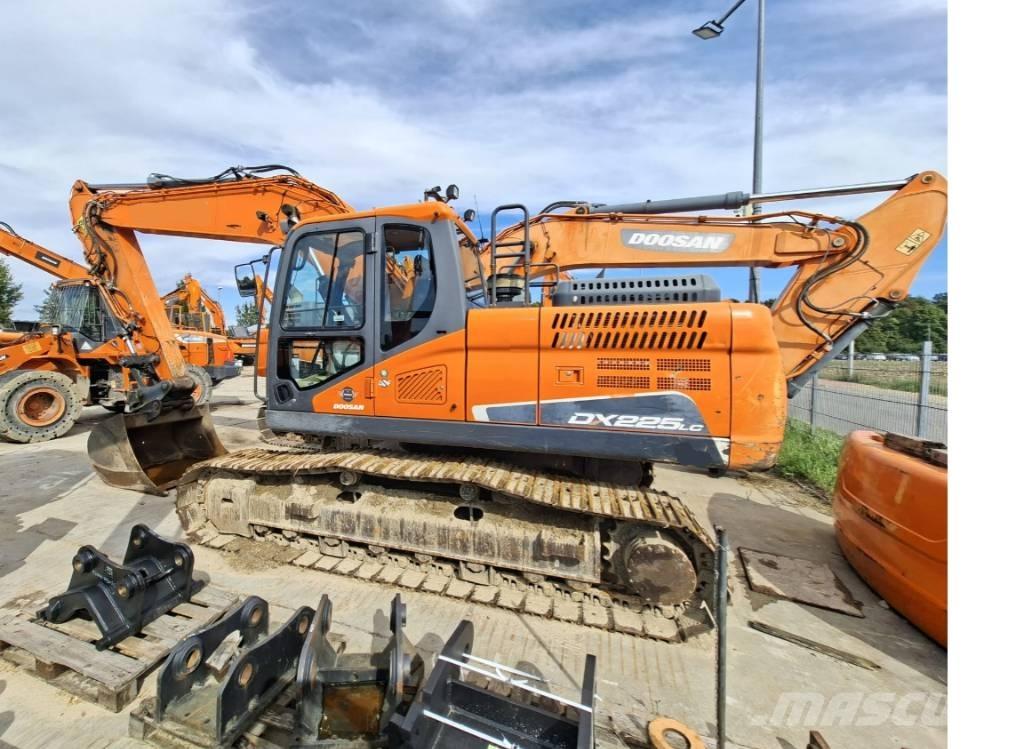 Doosan DX 225 LC-5 Rupsgraafmachines