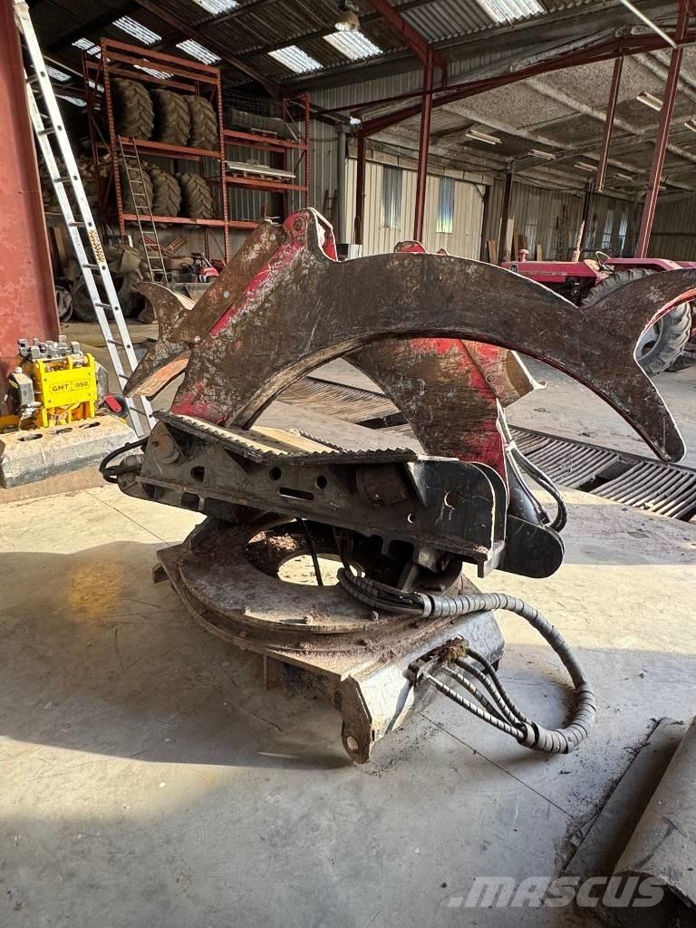 Noe NF210-6R Skidders