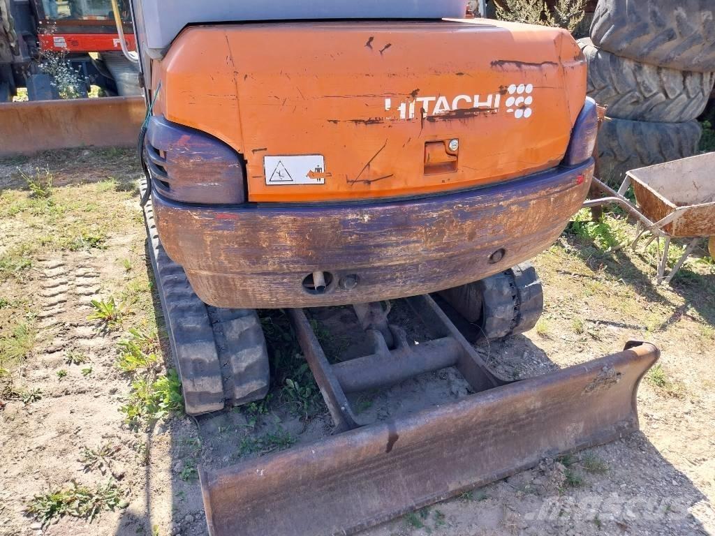 Hitachi EX 30-2 Minigraafmachines < 7t