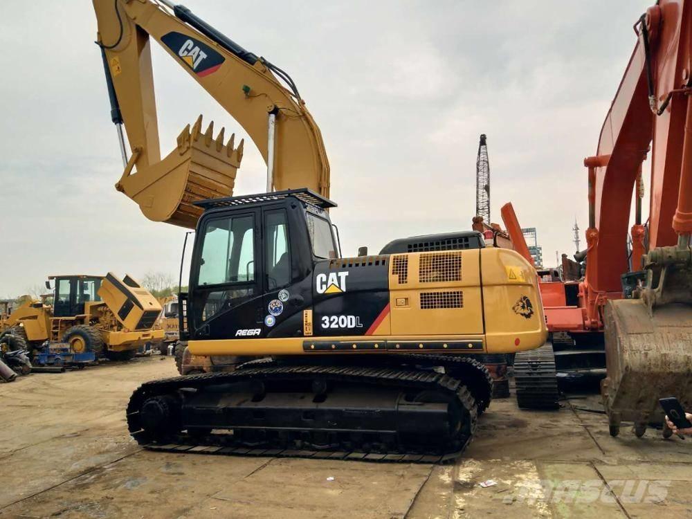 CAT 320D Rupsgraafmachines