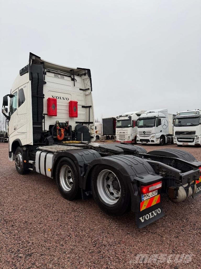 Volvo FH16 6x4 Trekkers