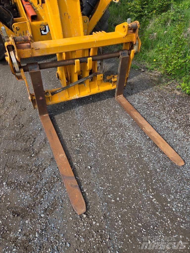 JCB 540-140 A/C Verreikers