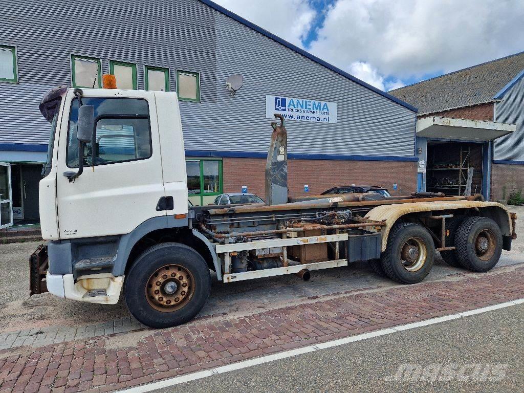 Ginaf M 3232-S Vrachtwagen met containersysteem