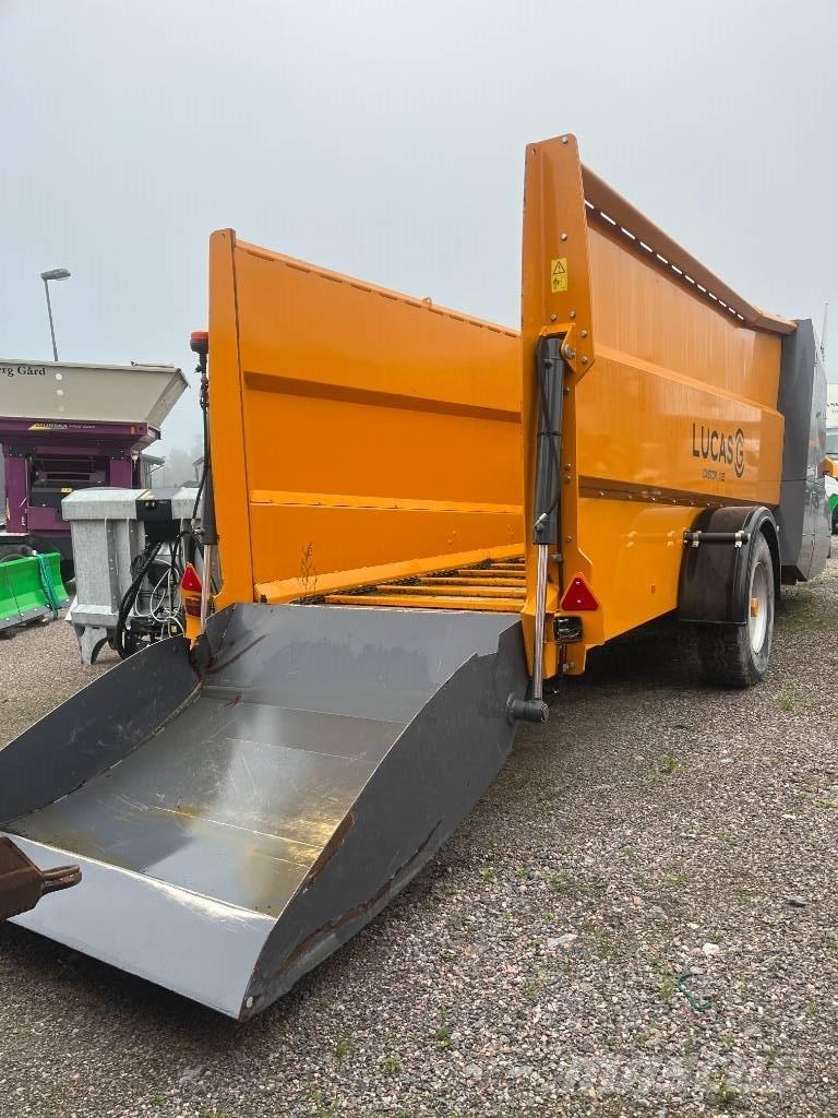 Lucas Castor R 185 Balenhakselaars, -snijders en -afwikkelaars