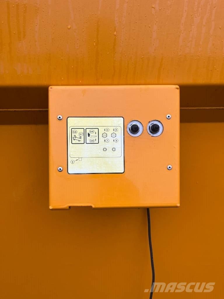 Lucas Castor R 185 Balenhakselaars, -snijders en -afwikkelaars