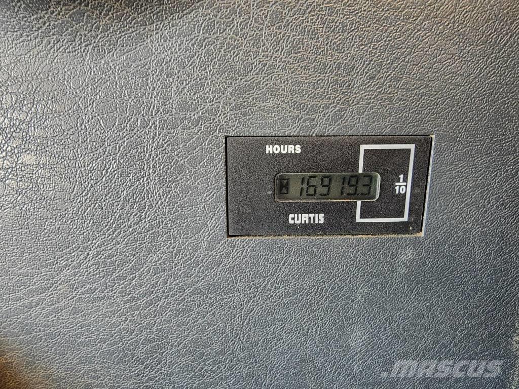 Hyundai Robex 140 W Wielgraafmachines