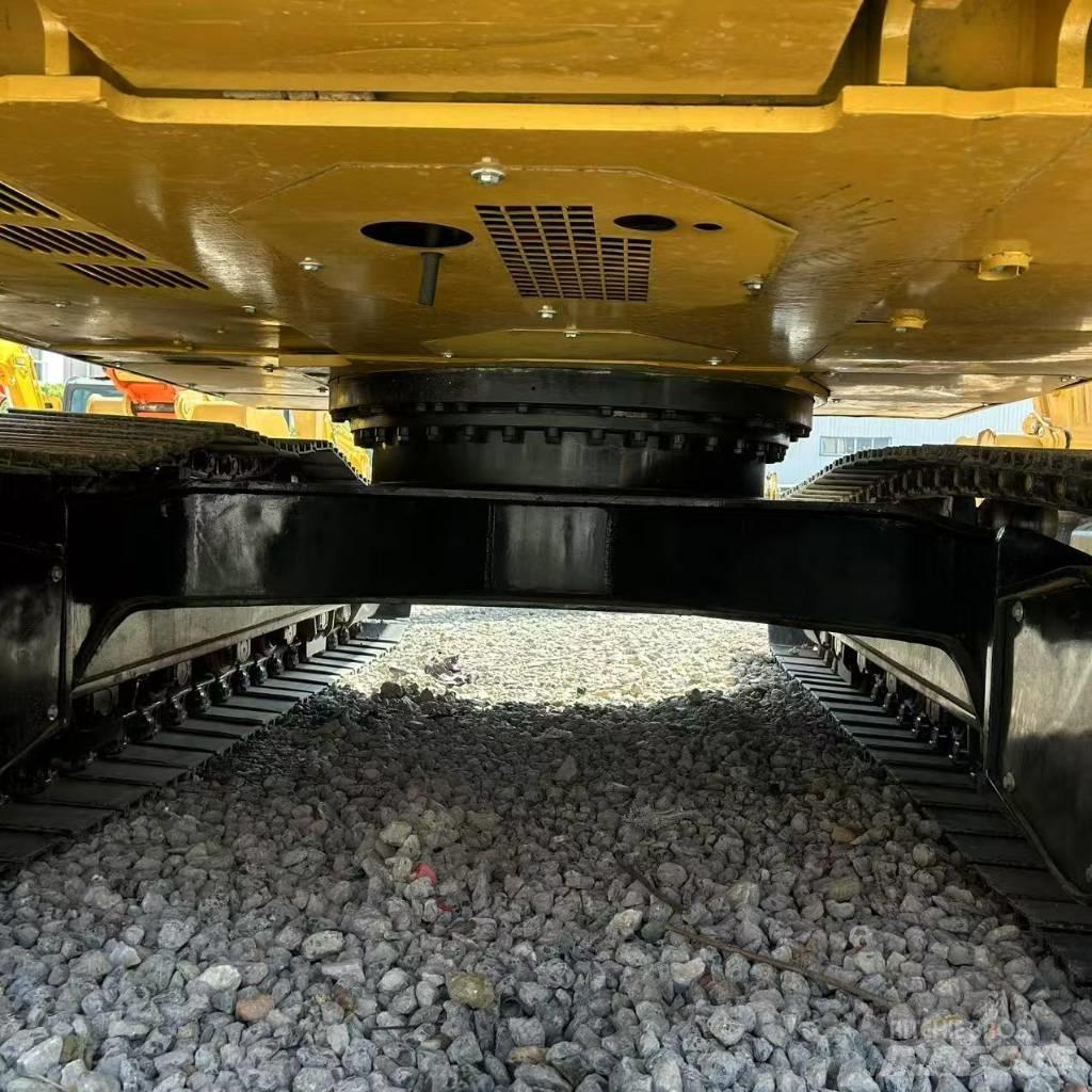 CAT 324D2L Rupsgraafmachines