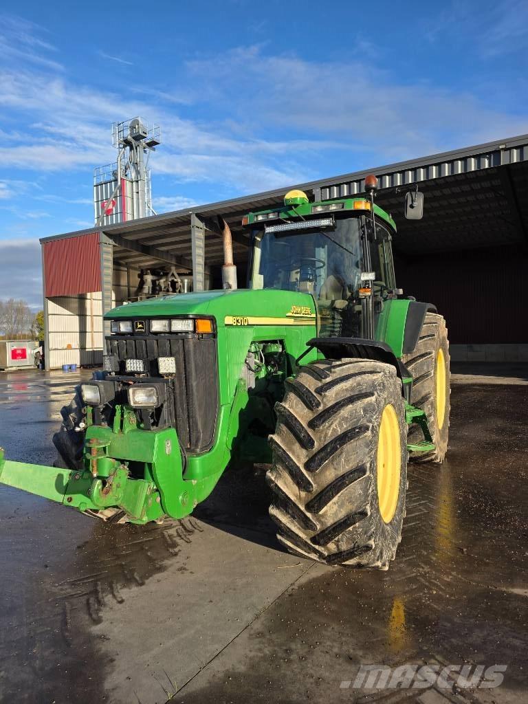 John Deere 8310 Tractoren