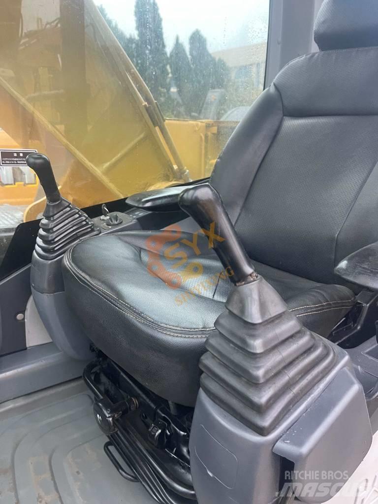 CAT 320 D Rupsgraafmachines
